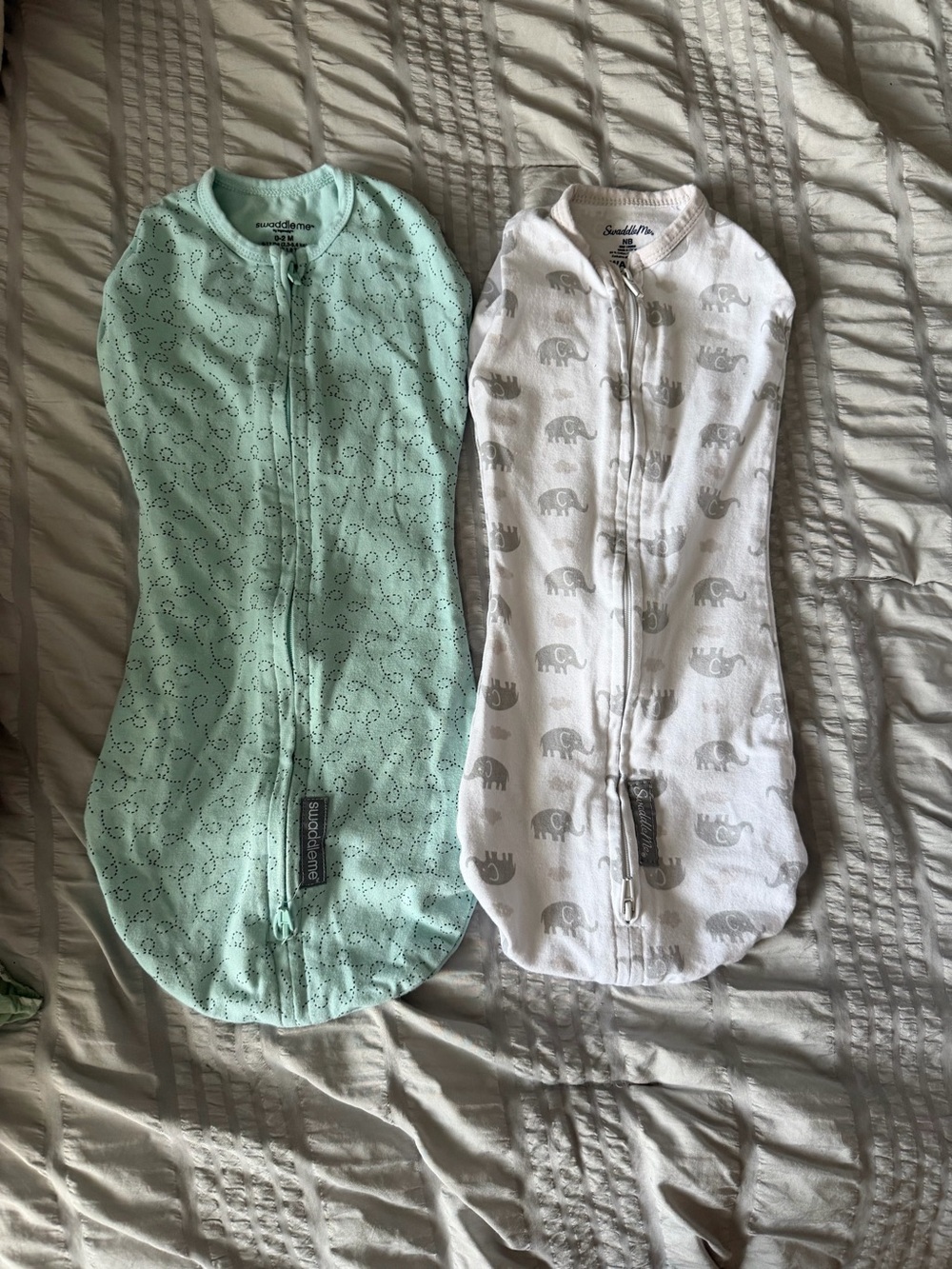 SwaddleMe Mint and White Baby Sleeved Swaddle Onesies